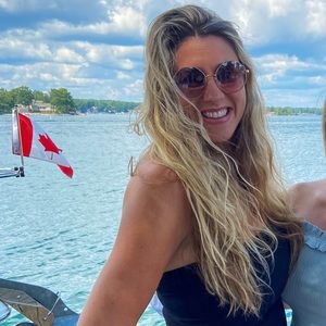 Meet your Posher, Kassandra